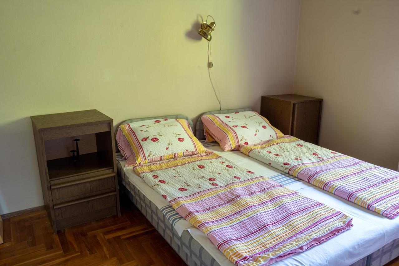 Pávai Apartman Hajduszoboszlo Exterior foto